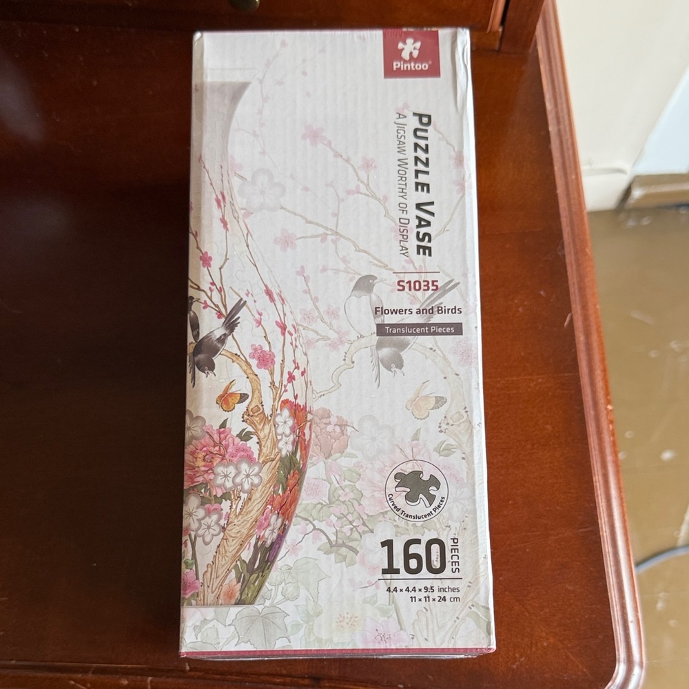Puzzle Vase new in box
